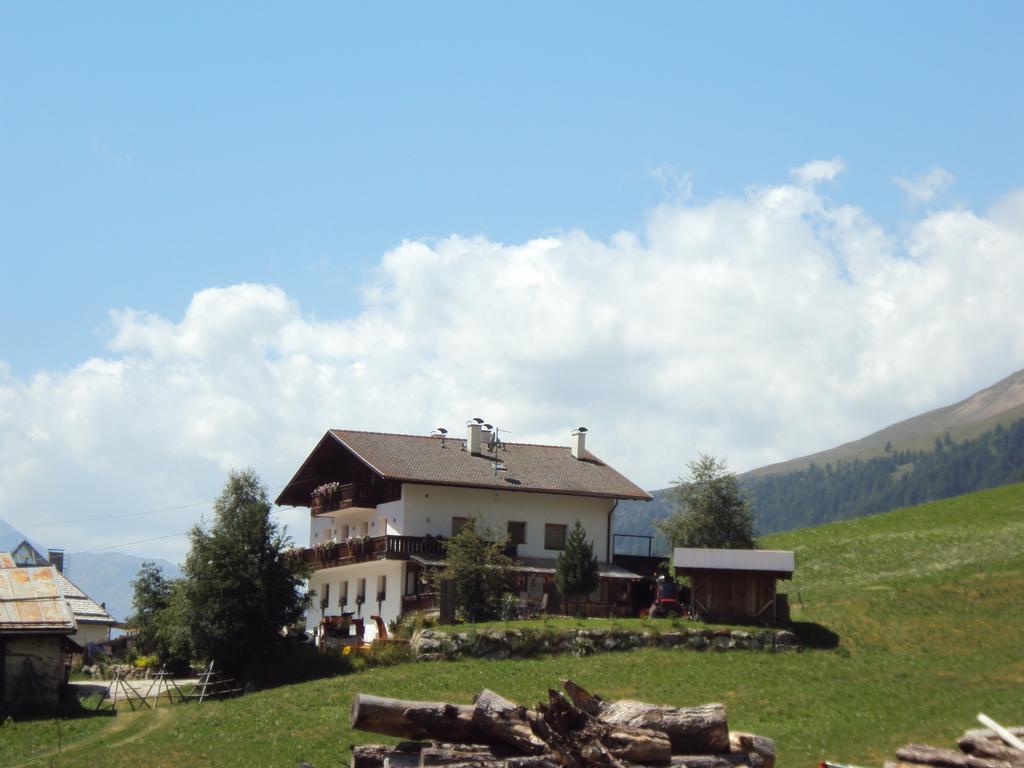 Haus Fliri Hotel Curon Venosta Exterior photo
