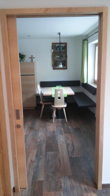 Haus Fliri Hotel Curon Venosta Exterior photo
